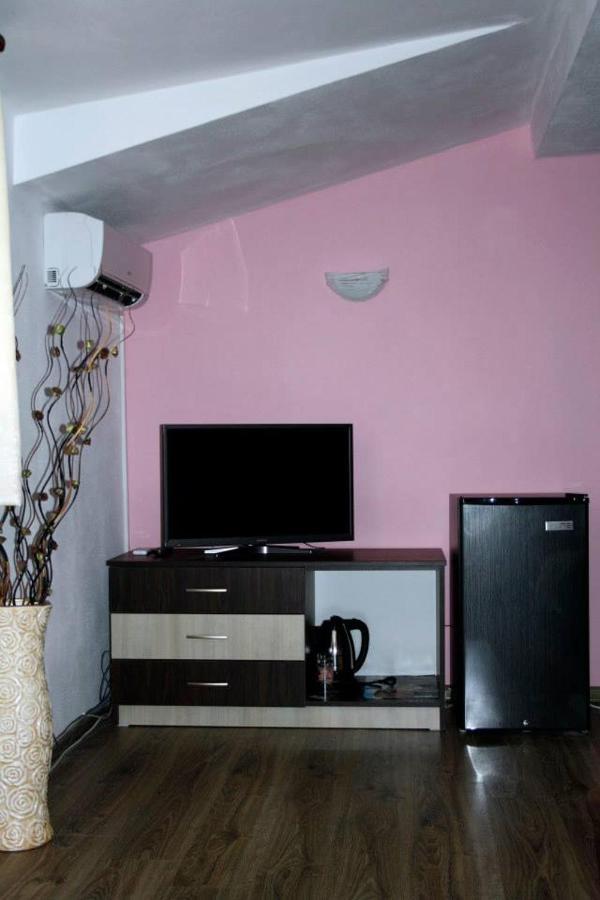 Guest House Bulgari Kazanlŭk Extérieur photo