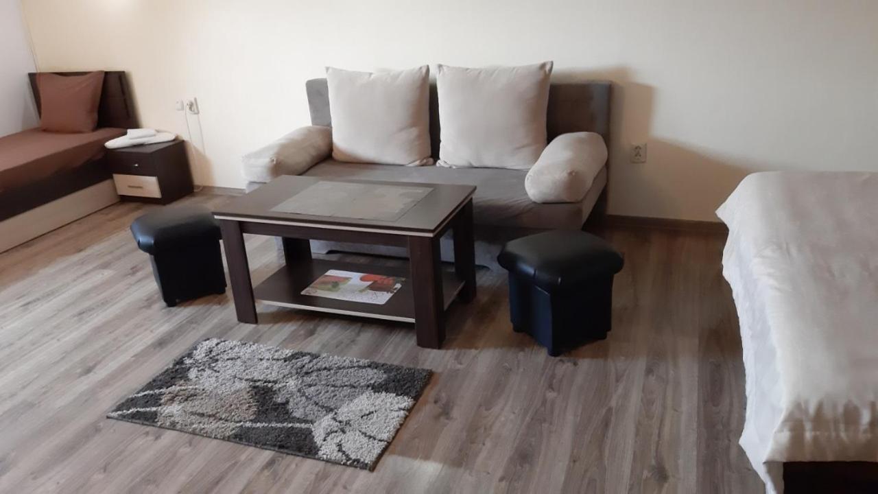 Guest House Bulgari Kazanlŭk Extérieur photo