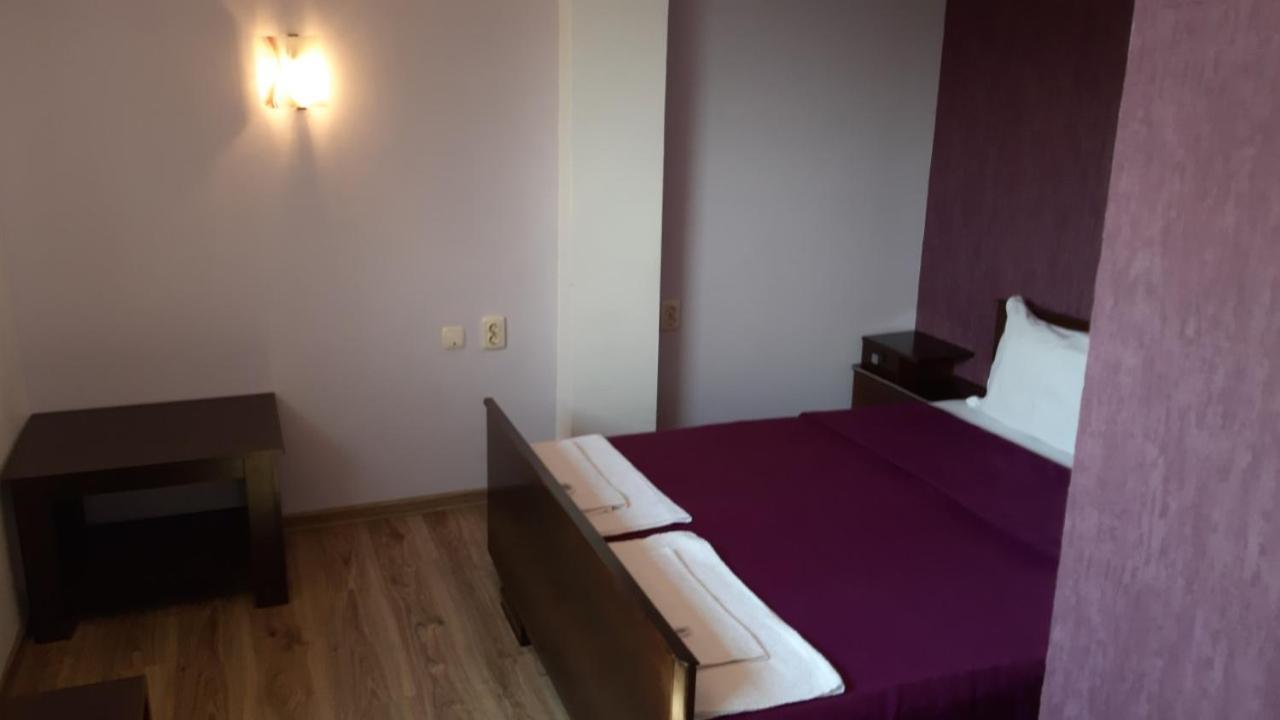 Guest House Bulgari Kazanlŭk Extérieur photo
